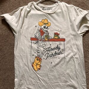 Hot Topic White Howdy Pardner Tee